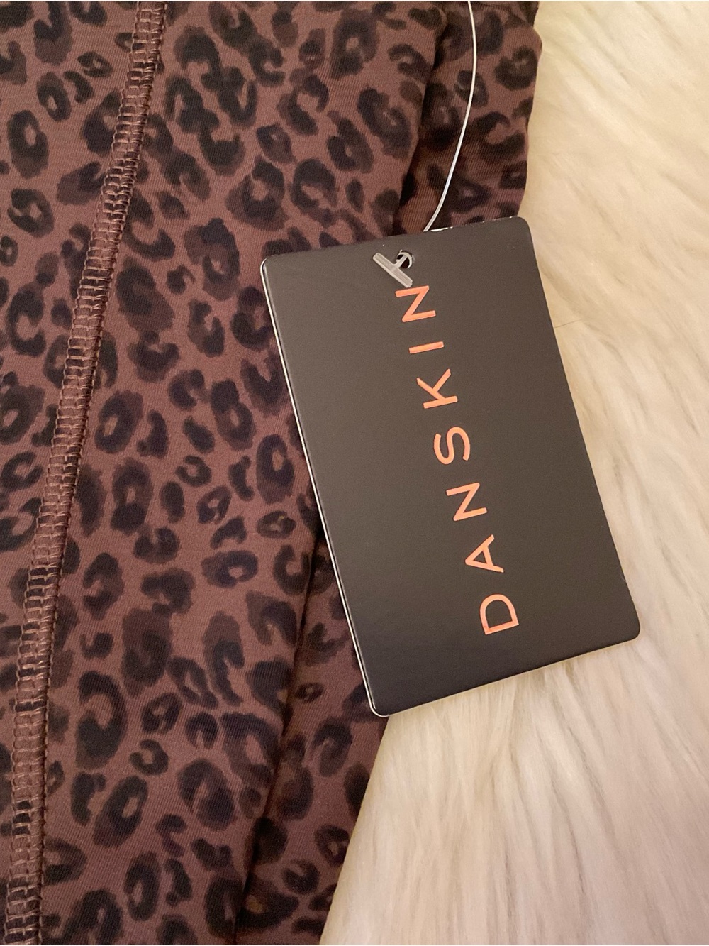 Danskin High Waist Pocket Crop Leggings Espresso Spotted Leopard Print NWT XS - Picture 3 of 10